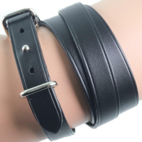 Hermès Armreif/Armband aus Leder in Schwarz