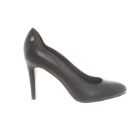 Tommy Hilfiger Pumps/Peeptoes aus Leder in Schwarz