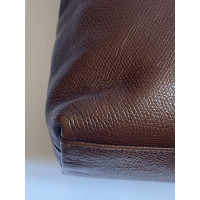 Yves Saint Laurent Handbag Leather in Brown