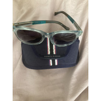 Tommy Hilfiger Sunglasses in Green