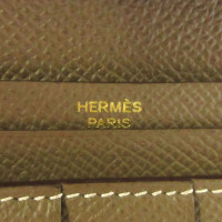 Hermès Béarn aus Leder in Khaki