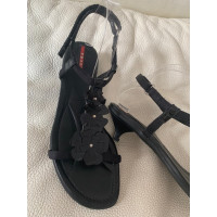 Prada Sandalen aus Leder in Schwarz