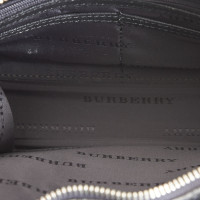 Burberry Clutch aus Leder in Schwarz