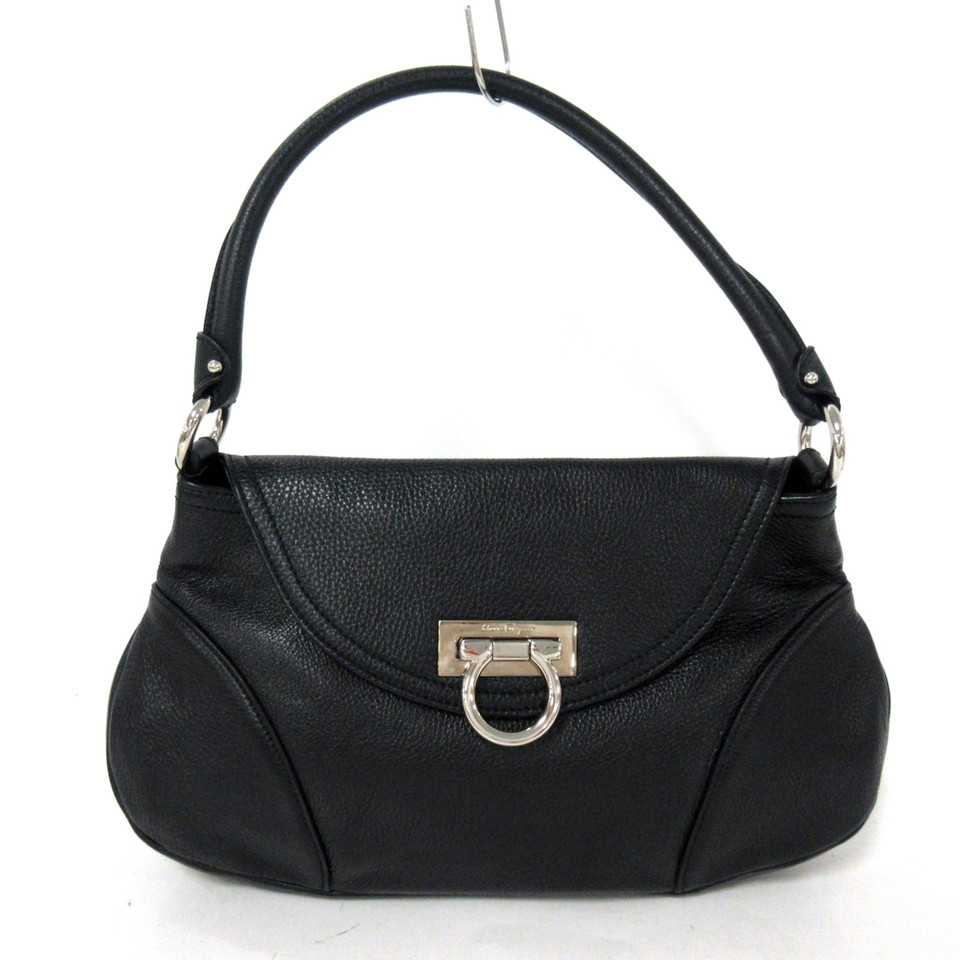 Salvatore Ferragamo Handtasche aus Leder in Schwarz