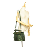 Yves Saint Laurent Shoulder bag Leather in Green
