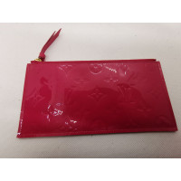 Louis Vuitton Täschchen/Portemonnaie aus Lackleder in Rosa / Pink