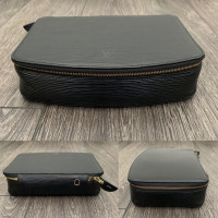 Louis Vuitton Reisetasche aus Leder in Schwarz