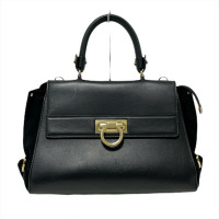 Salvatore Ferragamo Handtasche aus Leder in Schwarz