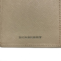 Burberry Täschchen/Portemonnaie aus Leder in Beige