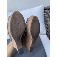 Barbara Bui Chaussures compensées en Daim en Olive