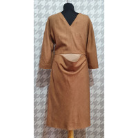 Burberry Kleid aus Leinen in Braun