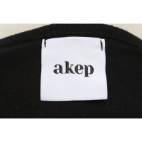 Akep Weste