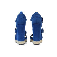 Balenciaga Chaussures compensées en Daim en Bleu