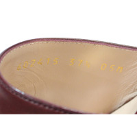 Gucci Sandalen aus Leder in Bordeaux