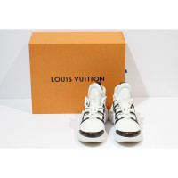 Louis Vuitton Sneakers aus Leder in Weiß