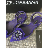 Dolce & Gabbana Slipper/Ballerinas aus Wildleder in Violett