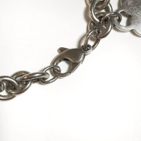 Tiffany & Co. Armband mit Herzanhänger und Knebelverschluss aus Silber in Silbern
