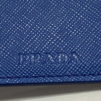 Prada Täschchen/Portemonnaie aus Leder in Blau