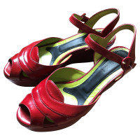 Marni Wedges Patent leather in Red
