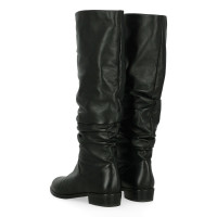 Stuart Weitzman Stiefel aus Leder in Schwarz