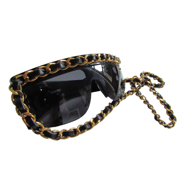 Chanel Lady GAGA - La Chaîne - cuir & chaîne chaîne de CHANEL lunettes ultra lunettes de soleil rare