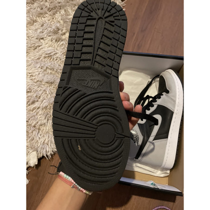 Jordan Sneakers aus Leder in Schwarz
