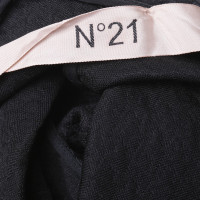 N°21 Robe noire avec de la dentelle