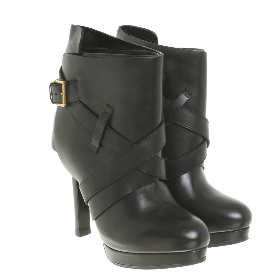 Mc Q Alexander Mc Queen Boots in Black