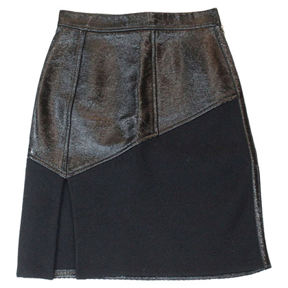 Louis Vuitton Skirt Leather in Black
