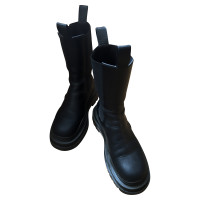 Bottega Veneta Boots Leather in Black