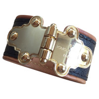 Louis Vuitton Armband aus Leder in Braun