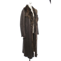 Windsor Jacke/Mantel aus Pelz in Braun