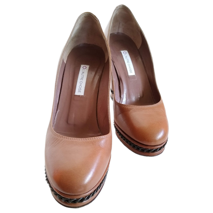L'autre Chose Pumps/Peeptoes Leather in Brown