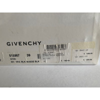 Givenchy Sandalen aus Leder in Schwarz