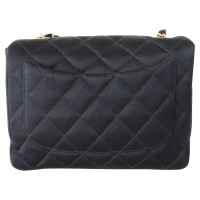 Chanel Classic Flap Bag Mini Square Zijde in Zwart