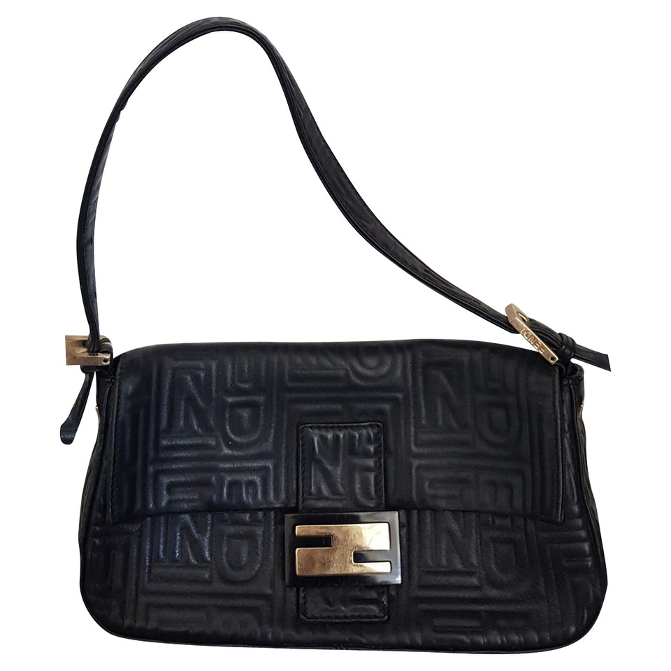 Fendi Handtasche aus Leder in Schwarz