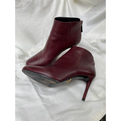 Prada Ankle boots Leather in Bordeaux