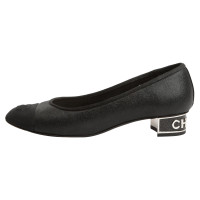 Chanel Slippers/Ballerinas Canvas in Black