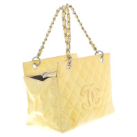 Chanel Petite Timeless Patent leather in Yellow