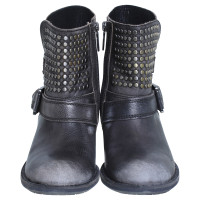 Baldinini Leather ankle boots in grey
