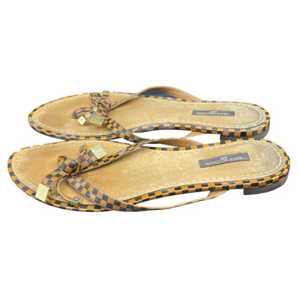 Louis Vuitton Sandalen in Bruin