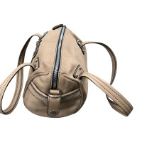 Loewe Shoulder bag Leather in Beige