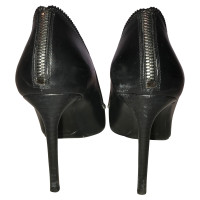 Tom Ford Ornate Leather pumps
