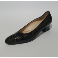 Bruno Magli Pumps/Peeptoes Patent leather in Black