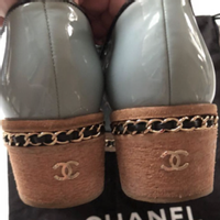 Chanel Wedges aus Lackleder