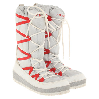 Tommy Hilfiger Boots in Grey