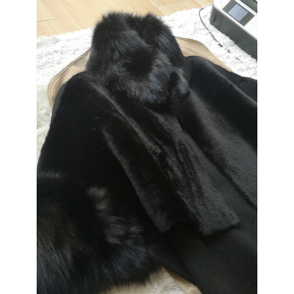 Giorgio Armani Jacket/Coat Cashmere in Black
