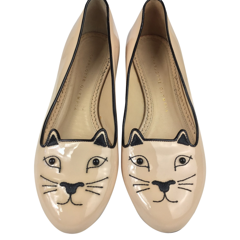 Charlotte Olympia Slippers/Ballerinas Patent leather in Nude