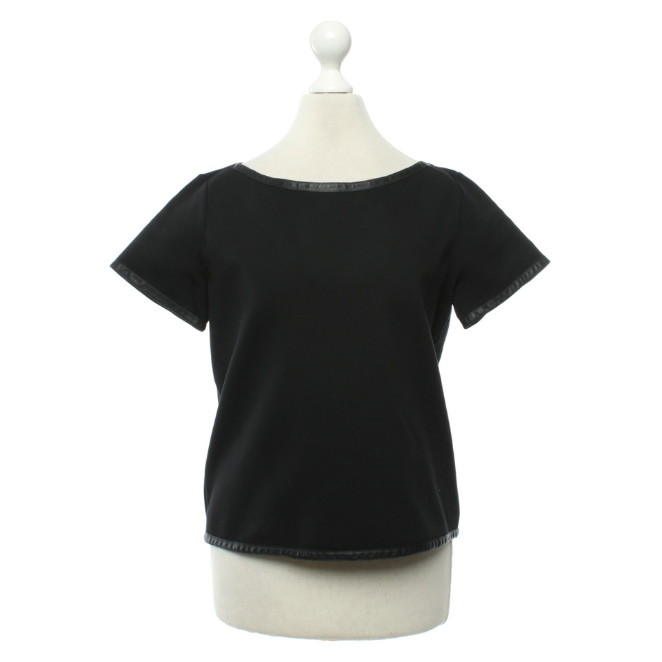Max Mara top in the purist style