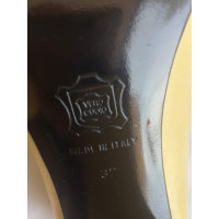Gianni Versace Décolleté/Spuntate in Pelle in Giallo
